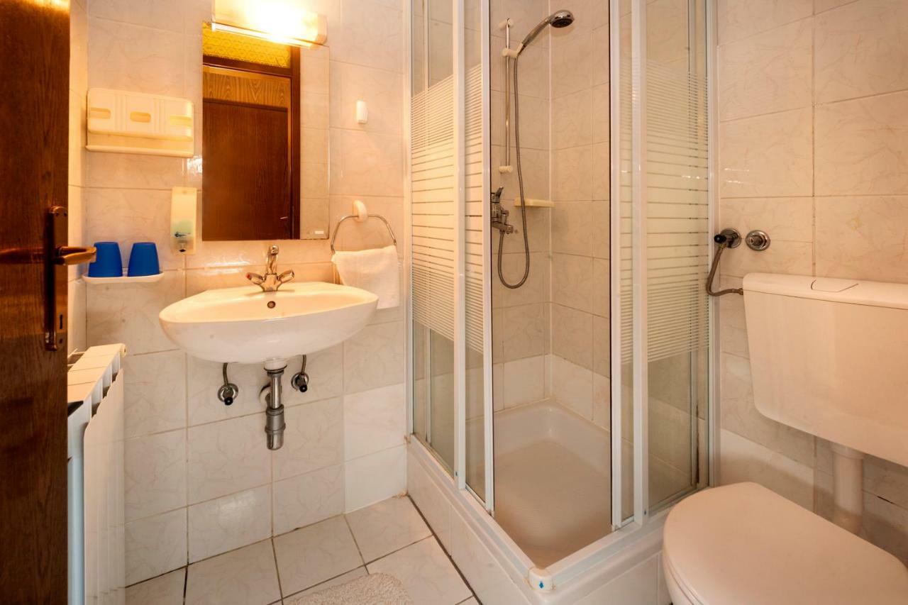 Villa Carolina Tar-Vabriga Kültér fotó