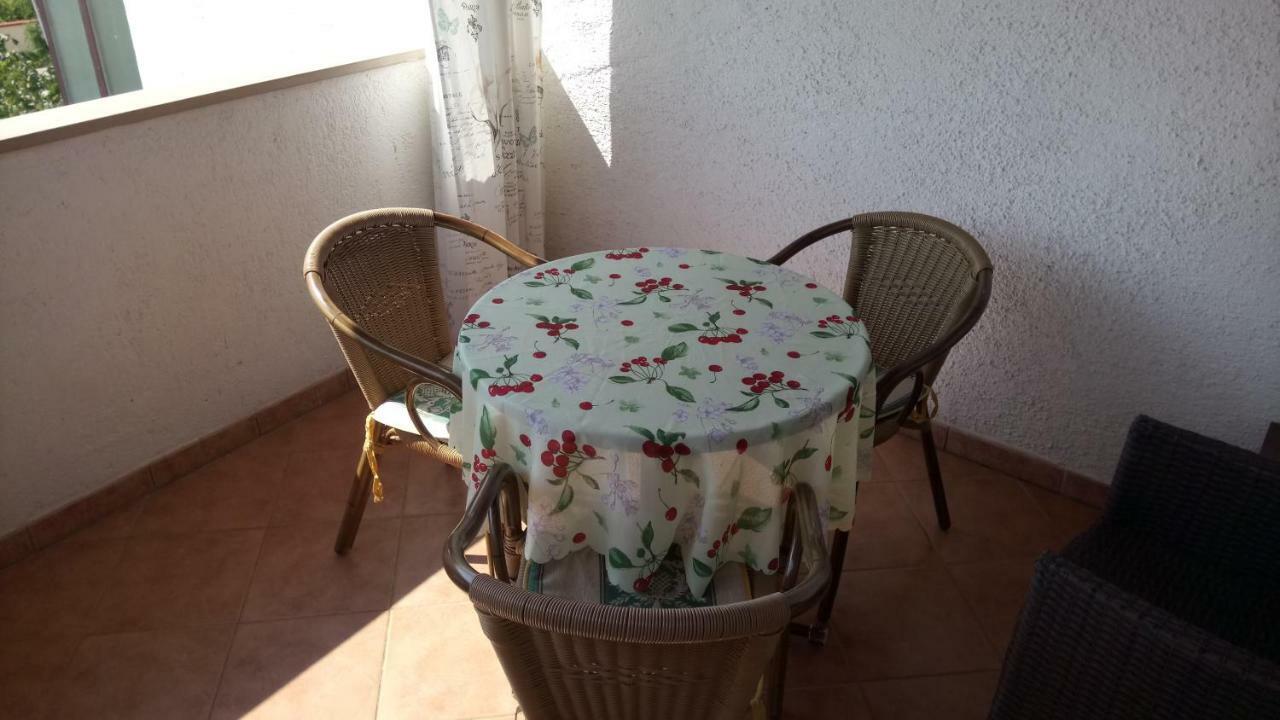 Villa Carolina Tar-Vabriga Kültér fotó