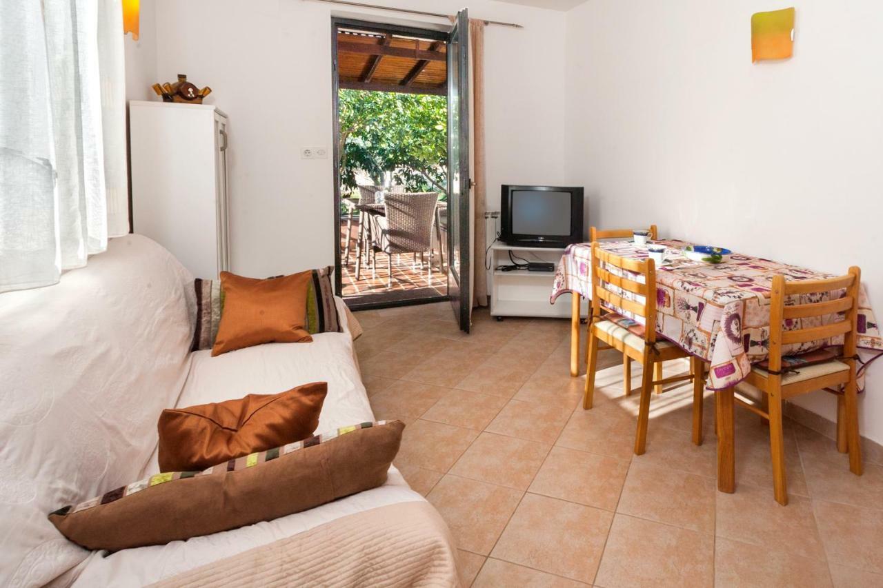 Villa Carolina Tar-Vabriga Kültér fotó